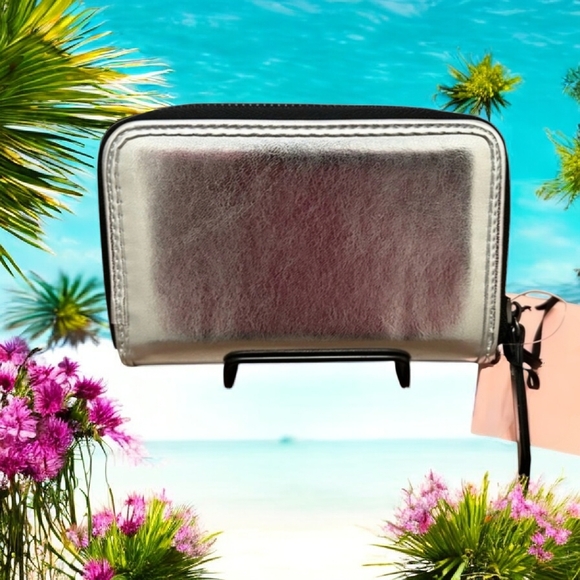 Juicy Couture NWT! String Of Pearls Med Double Zip Around Wallet - Liquorice - Picture 2 of 6